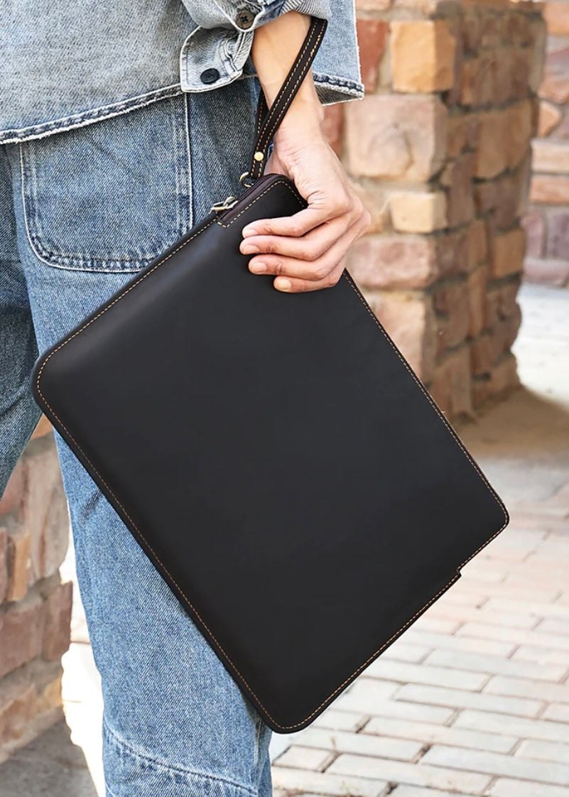 FUNDA EN CUERO PARA PORTATIL