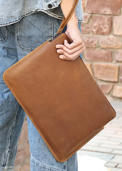 FUNDA EN CUERO PARA PORTATIL